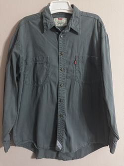 Vintage (90’s) Levi’s Red Tab Button Up Shirt 