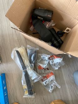 Mixed Hardware Lot – Cable Ties & Rigid Pipe Straps