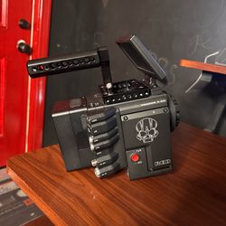 Cinema Camera Kit – RED Raven + Rokinon Cine Lenses (Ready to Shoot)