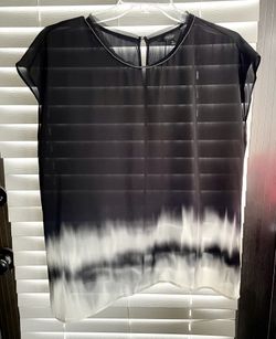 **EUC** Simply Vera Wang Black & White Sleeveless Blouse - Size XL - Beaded Neck