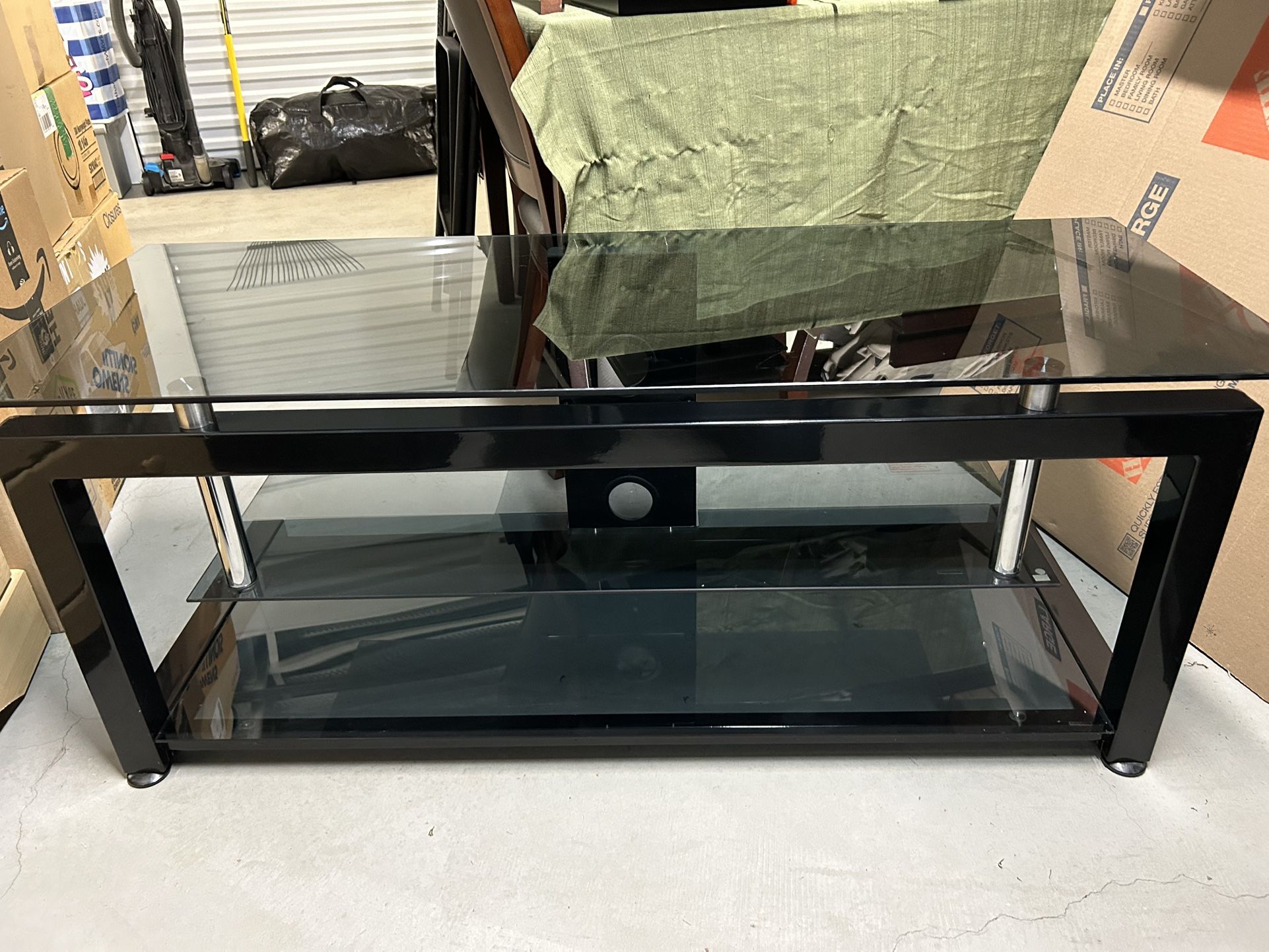 TV Stand With Shelves