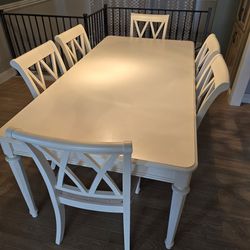 American DREW Dining Room Table W/6 Chairs...LIKE NEW!!!