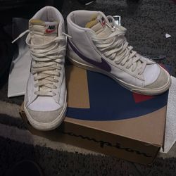 Nike Blazer Mid 77 Voltage Purple Nike Swoosh 