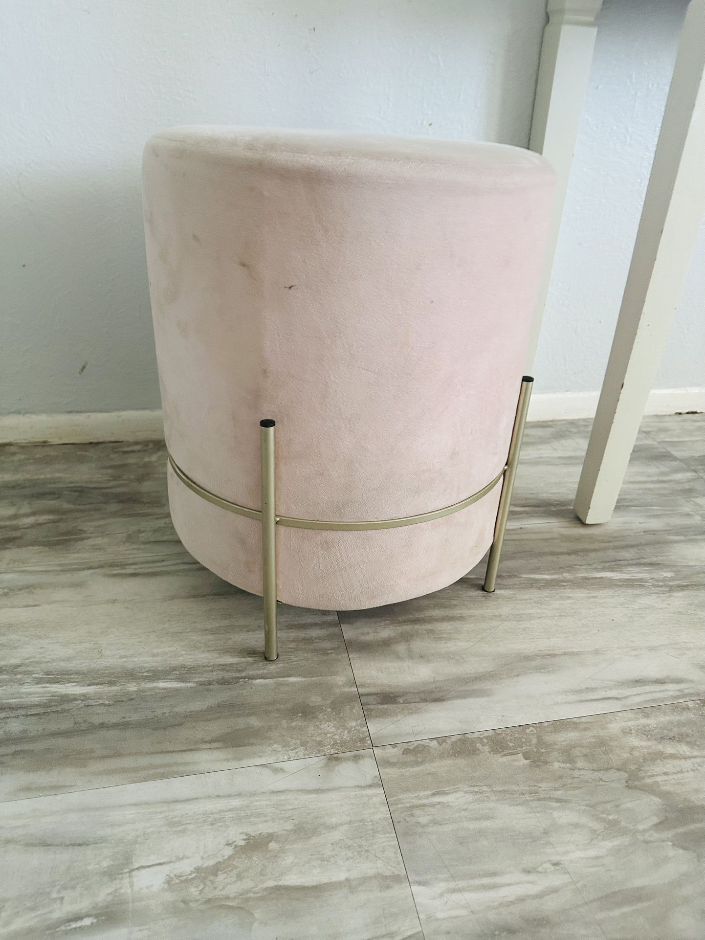 stool