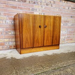 Mid Century Modern Teak Cabinet Credenza Vintage 