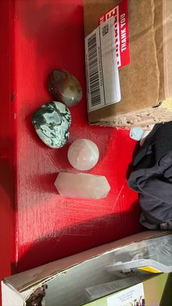 Spheres Towers And Hearts 