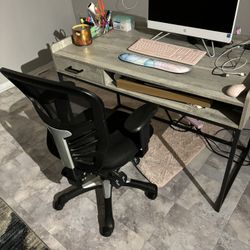 Computer Desk And Chair 