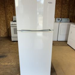 Refrigerator Whirlpool 2 Months Warranty 
