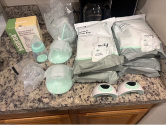 Breastfeeding nursing items