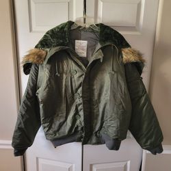 N-28 Parka Bomber Coat."CHECK OUT MY PAGE FOR MORE DEALS "