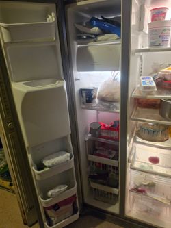 Refrigerator  frigidaire