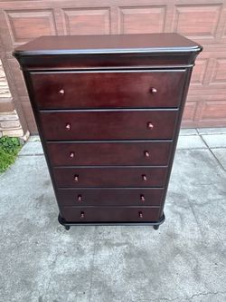 Tall Solid Wood 6 dovetailed Drawers Dresser