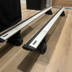 Pair of WingBar Evo roof rack system aluminium