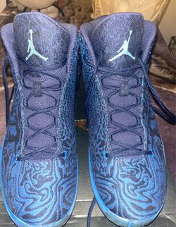Knick blue Jordan's