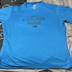 Extra Large North Face Turquoise T-Shirt