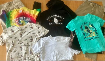 8 Piece Lot of Boys Clothes
