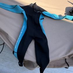 Hevto Kids Wetsuit, Age 8