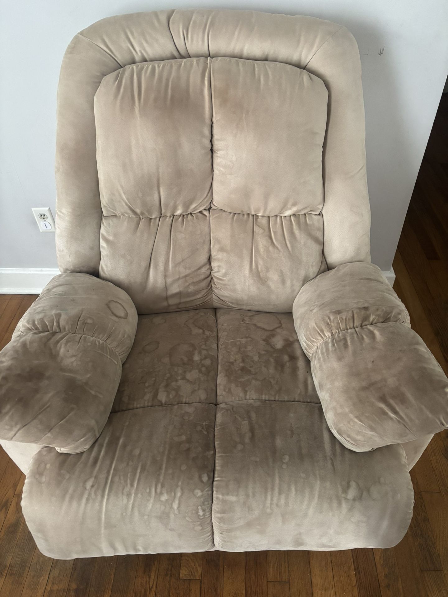  Recliner 