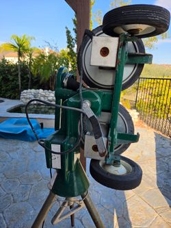 Casey Pitching Machine
