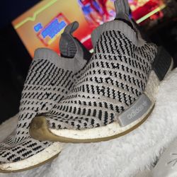 Adidas Nmd Size 6y 