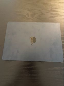 2022 MacBook Air 13” – M2 Chip, 24GB RAM (Rare High-Spec Config!)