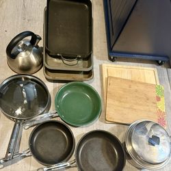 Amazing kitchen bundle with everything you need to start cooking right away!