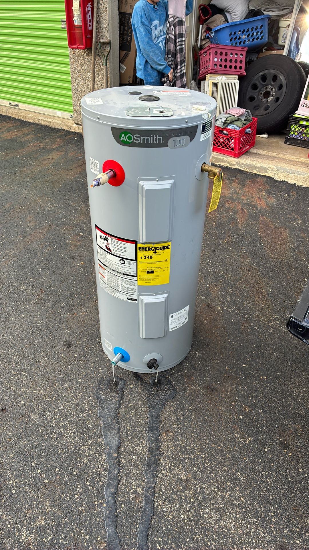 Electric Hot water tank