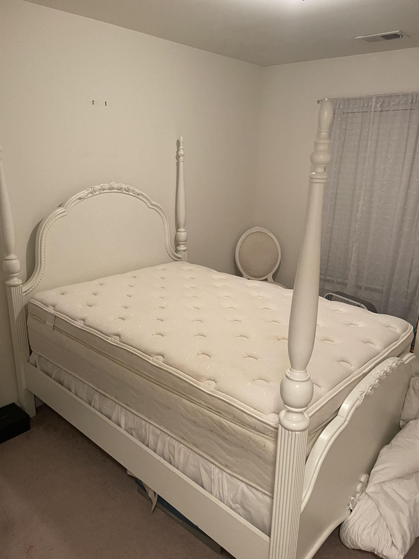 The Ideal Canopy Bedroom Set Mattress & Box Spring Included! for Sale