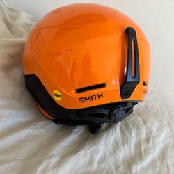 Smith MIPS glide Jr helmet 