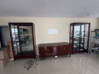 HIGH END: Credenza, glass shelving | Italian mahogany