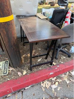 Free desk, mattress