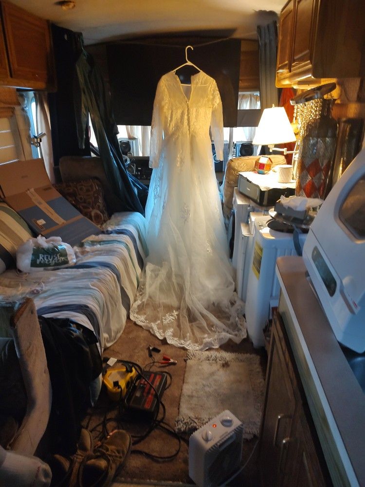Wedding Dress 16 Plus Brand New