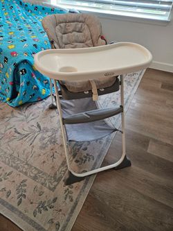 Baby eating table 50$
