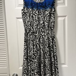 Alfani flowy dress Royal blue on the shoulders and neck, abstract black a