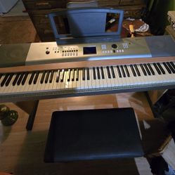 Yamaha Keyboard  YPG-635  88 Key
