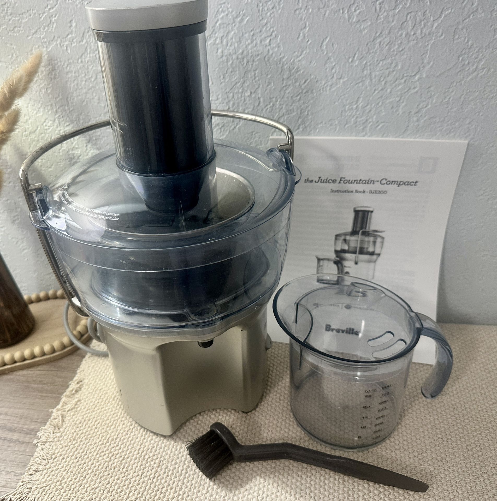 Breville Juicer