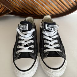 Black Converse