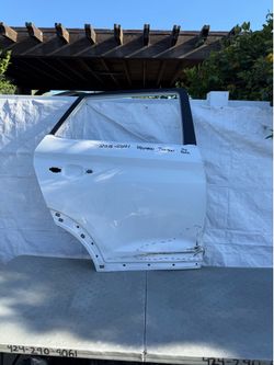 2016 2017 2018 2019 2020 2021 HYUNDAI TUCSON RIGHT REAR DOOR OEM USED