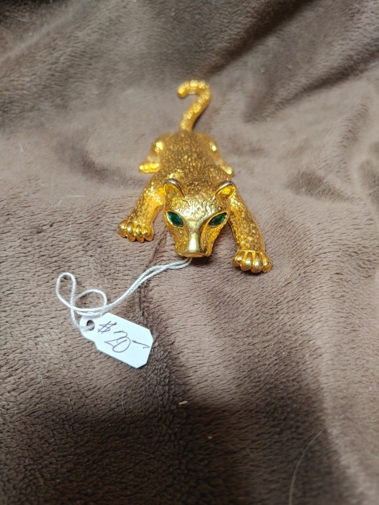 Classic Leopard Brooch