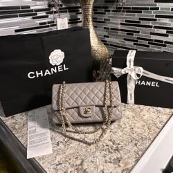 CHANEL Classic Caviar Flap Bag 