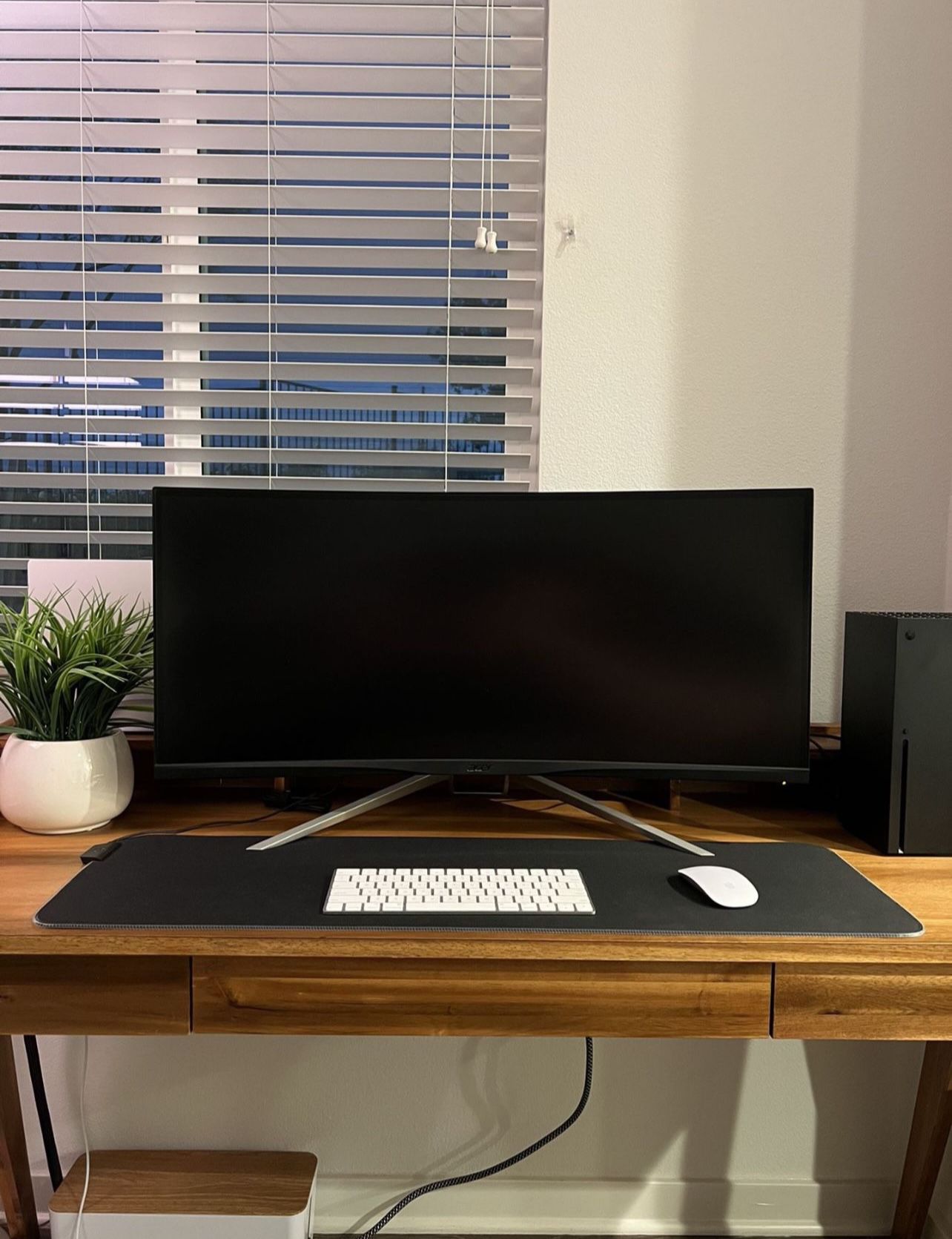 Acer XR342CK Curved Monitor (Excellent Condition)