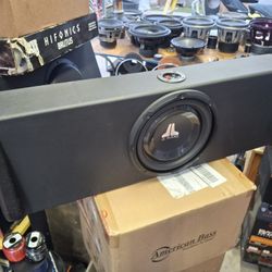 JL Audio 10w1v3-4 Subwoofer 10" With Box.  Full Functioning Measurement Are In Picture 300.00 Pick Up In Merced 
