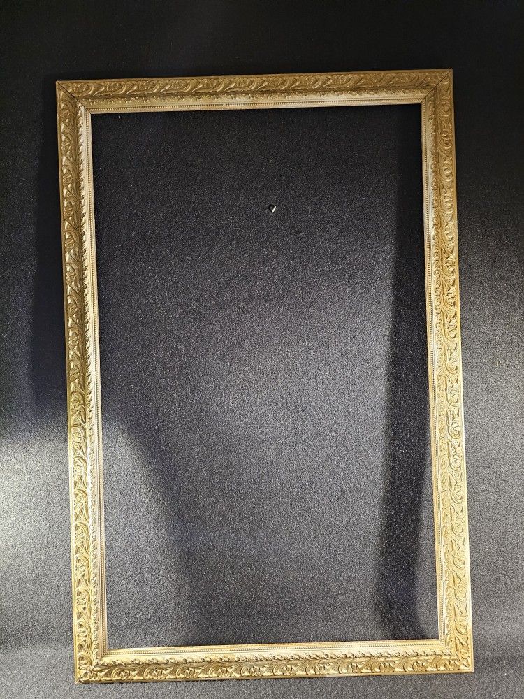VTG Decorative Gold Painted Wood Frame. Only Needs Glass & Artwork To Finish.
