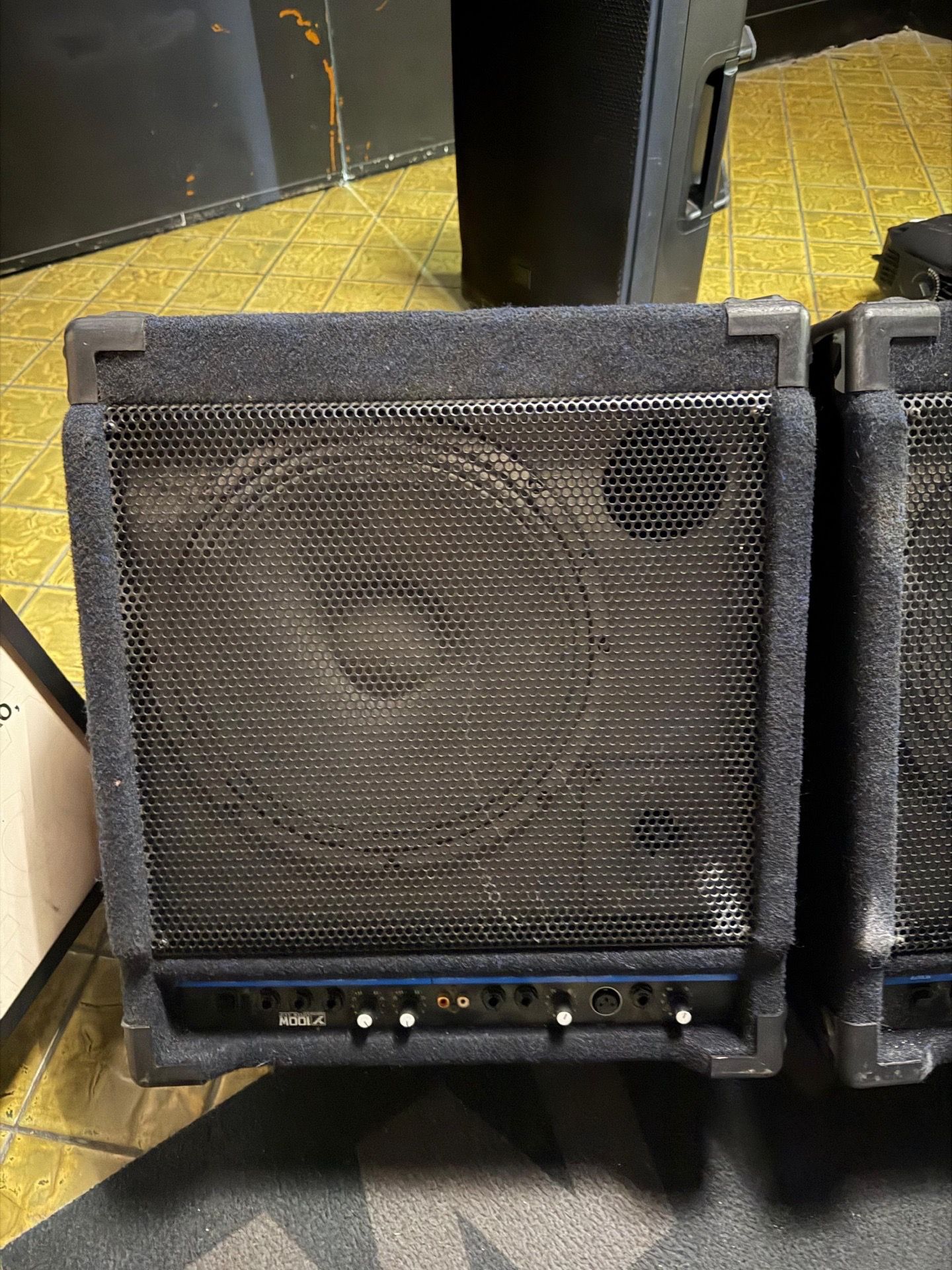 working stage speakers