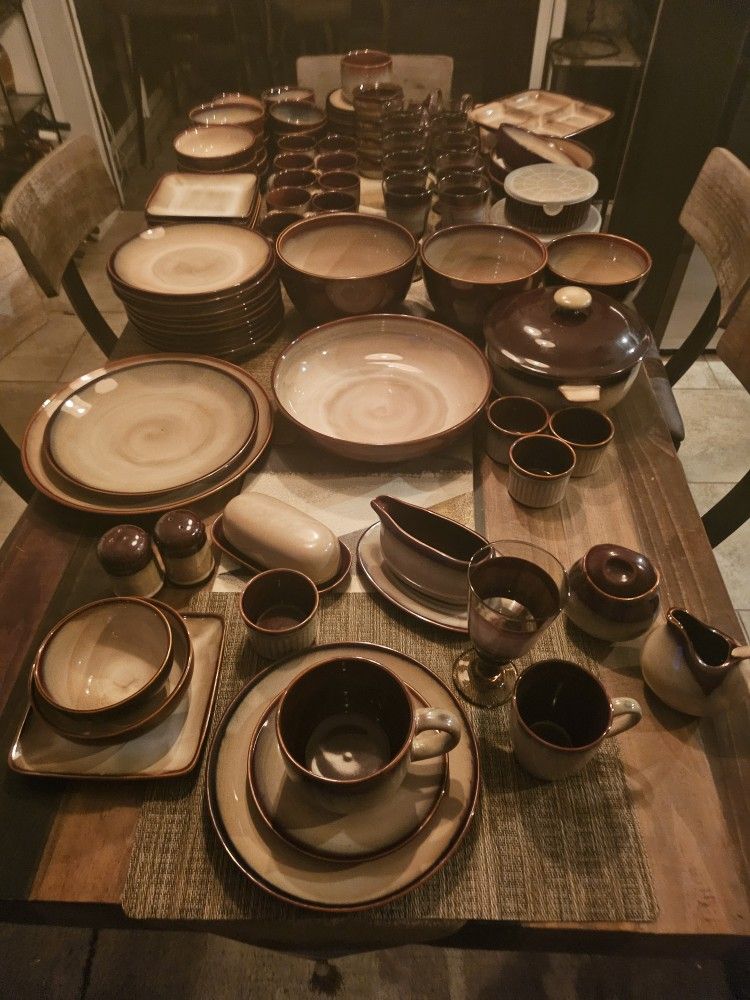116 Piece Sango Nova Brown Dinnerware