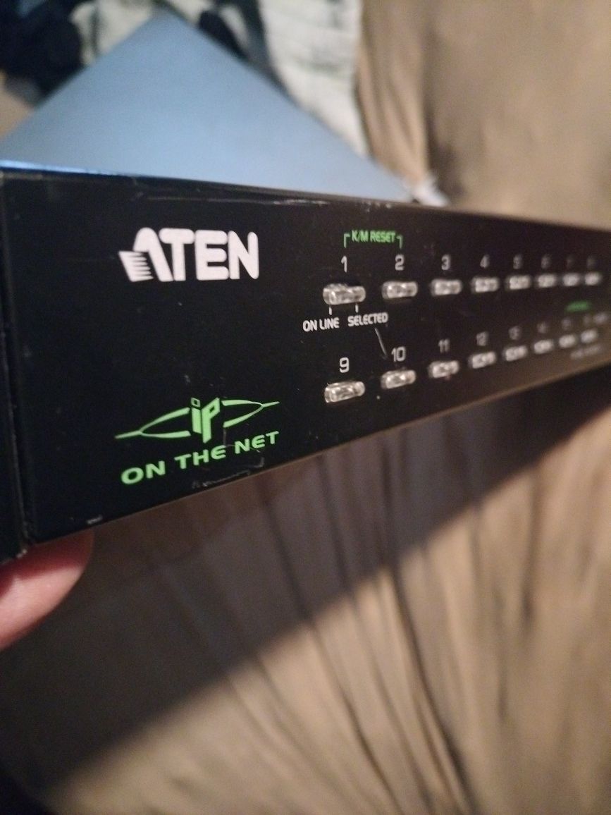 ATEN Master View Max PS/2-USB KVMP CS1716i