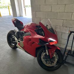 2021 Ducati Panigale V4