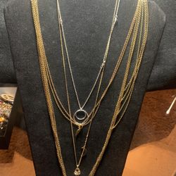 Collares Aretes Y Mas A Buen Precio