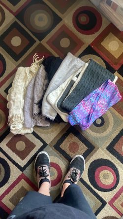 Scarfs