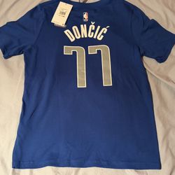Luka Dončić #77 Dallas Mavericks NBA Nike Jersey T-Shirt; Boy’s L